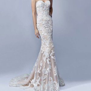 Enzoani "Beautiful" Collection Bridal Gown